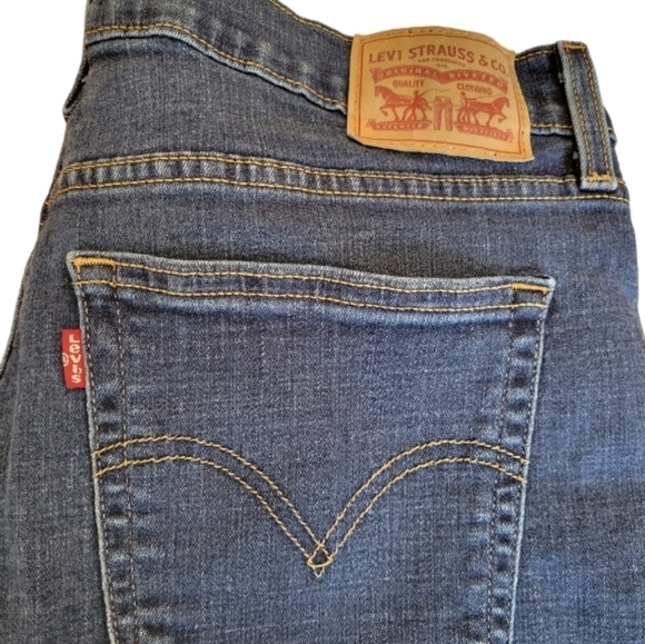 Levi's Boyfriend Denim Jeans Size 31 - Picture 3 of 4